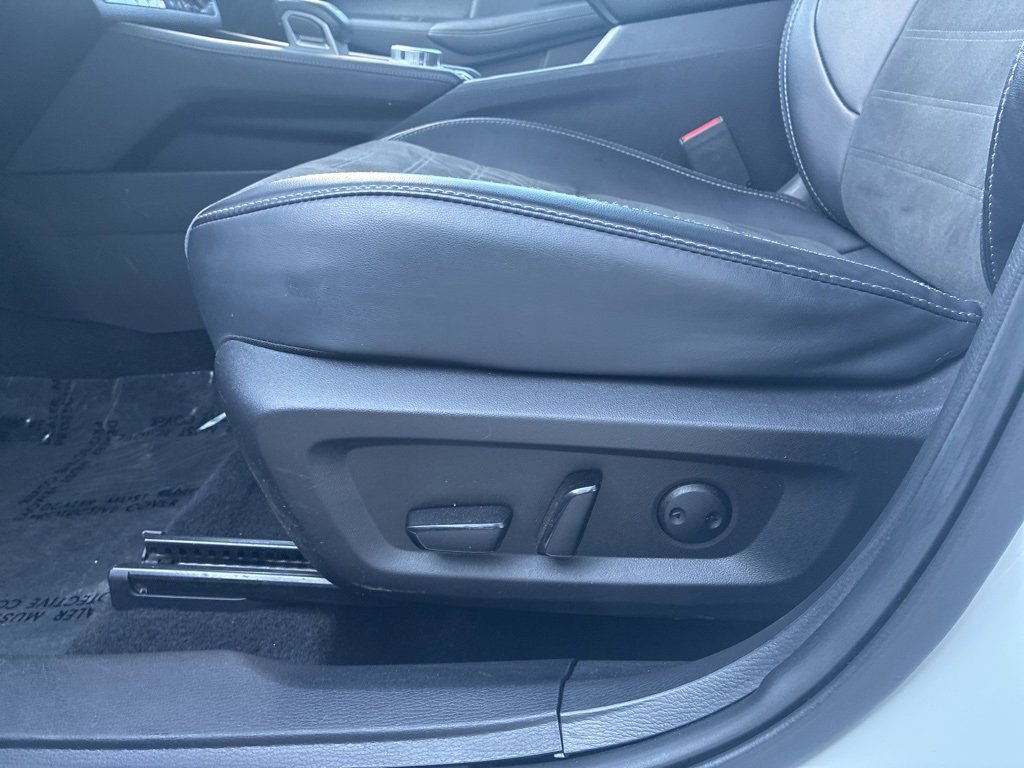 Used 2024 Mitsubishi Outlander SE image 17