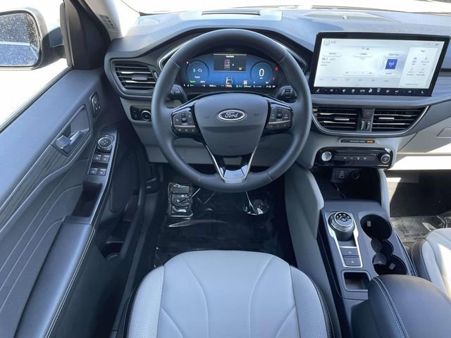 New 2025 Ford Escape SE w/ PHEV Premium Package FWD image 9