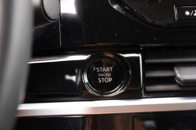 Certified 2025 Nissan Pathfinder SL AWD/4WD image 16