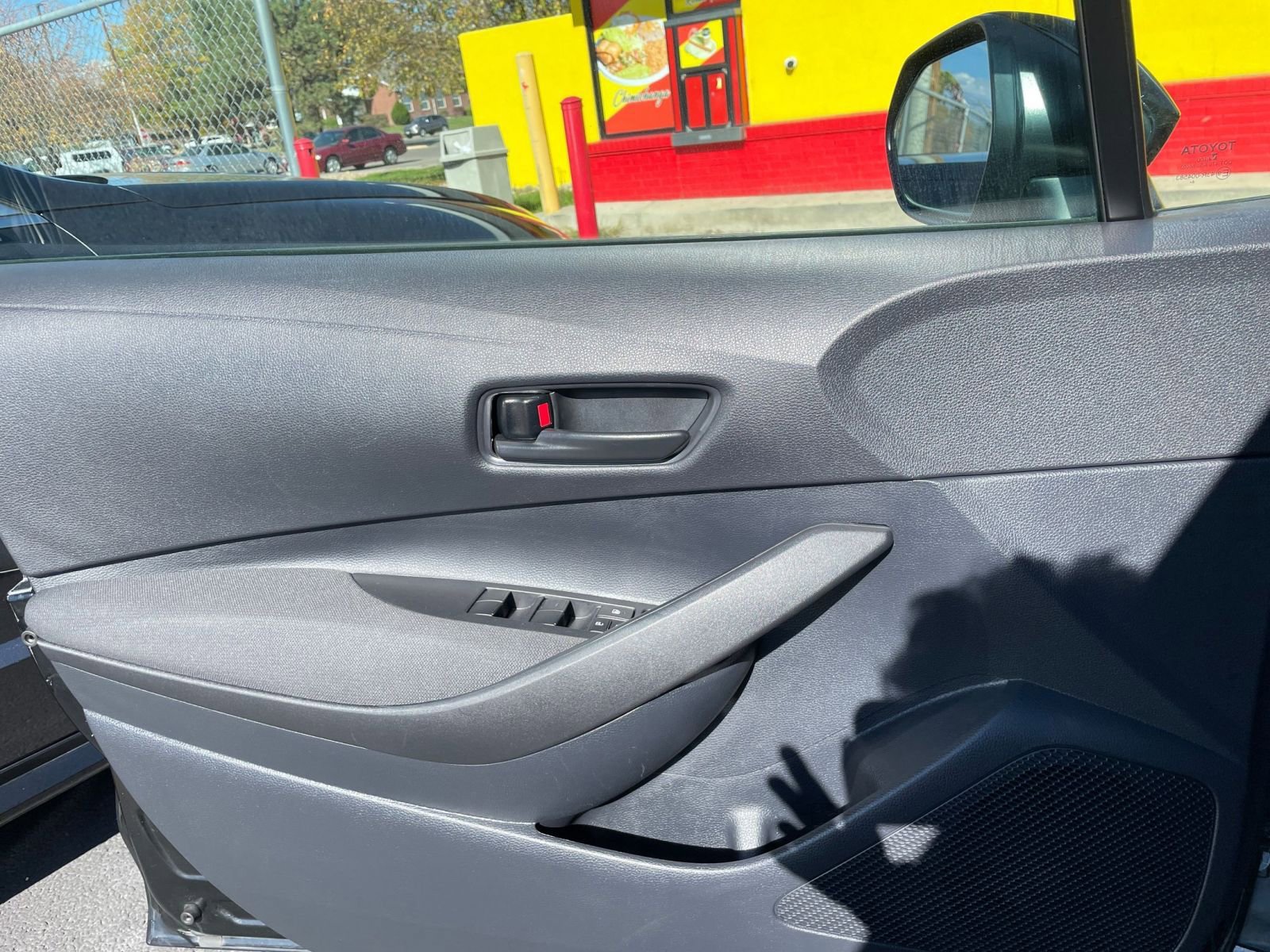 Used 2025 Toyota Corolla LE image 20