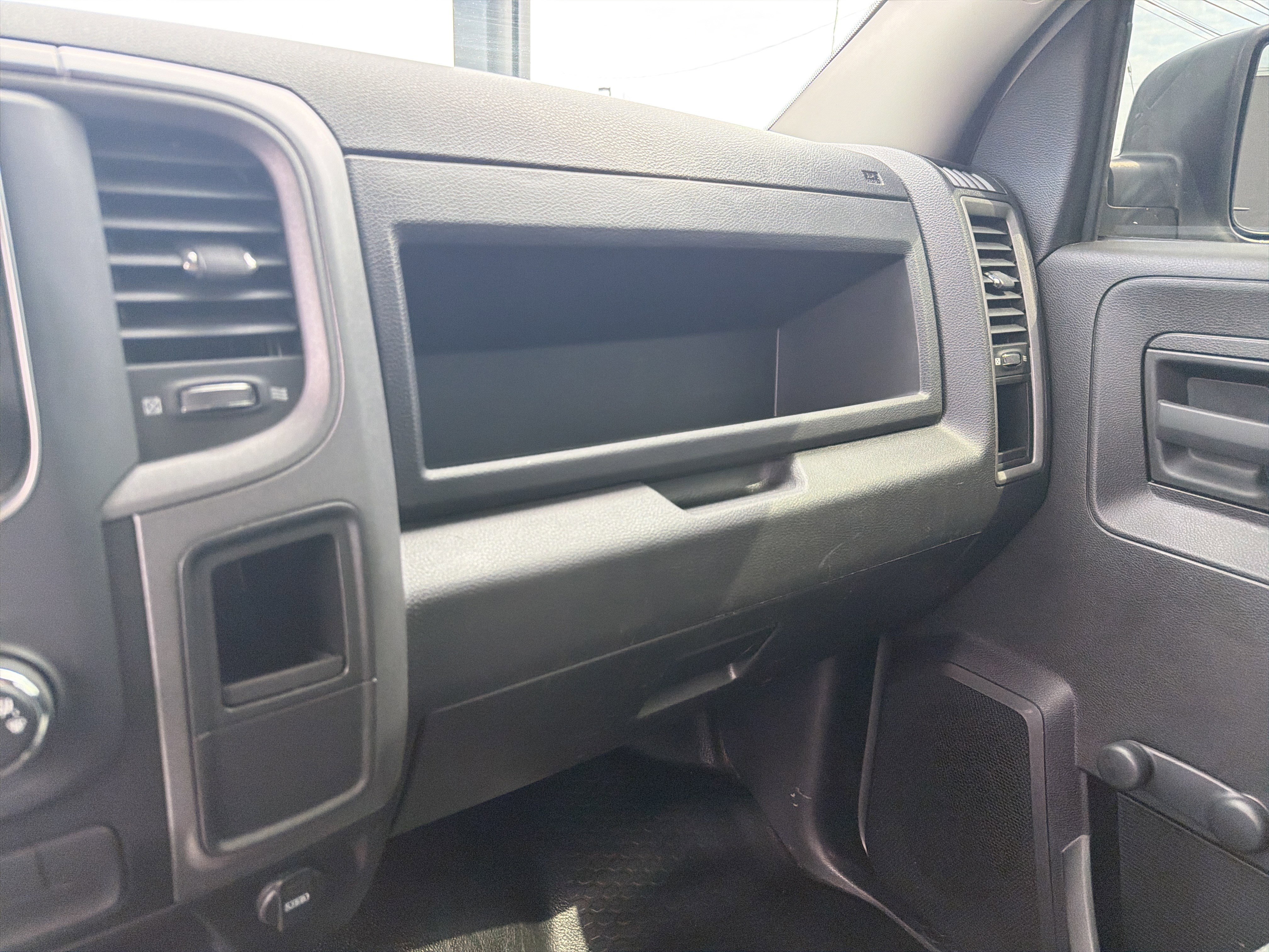 Certified 2022 RAM 1500 Tradesman AWD/4WD image 15