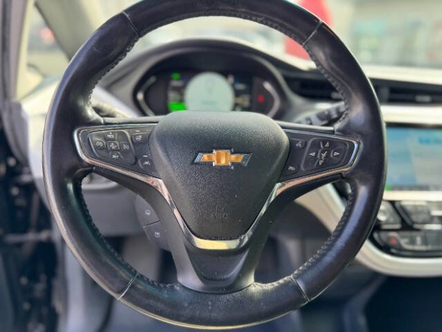 Used 2019 Chevrolet Bolt Premier w/ Infotainment Package image 11
