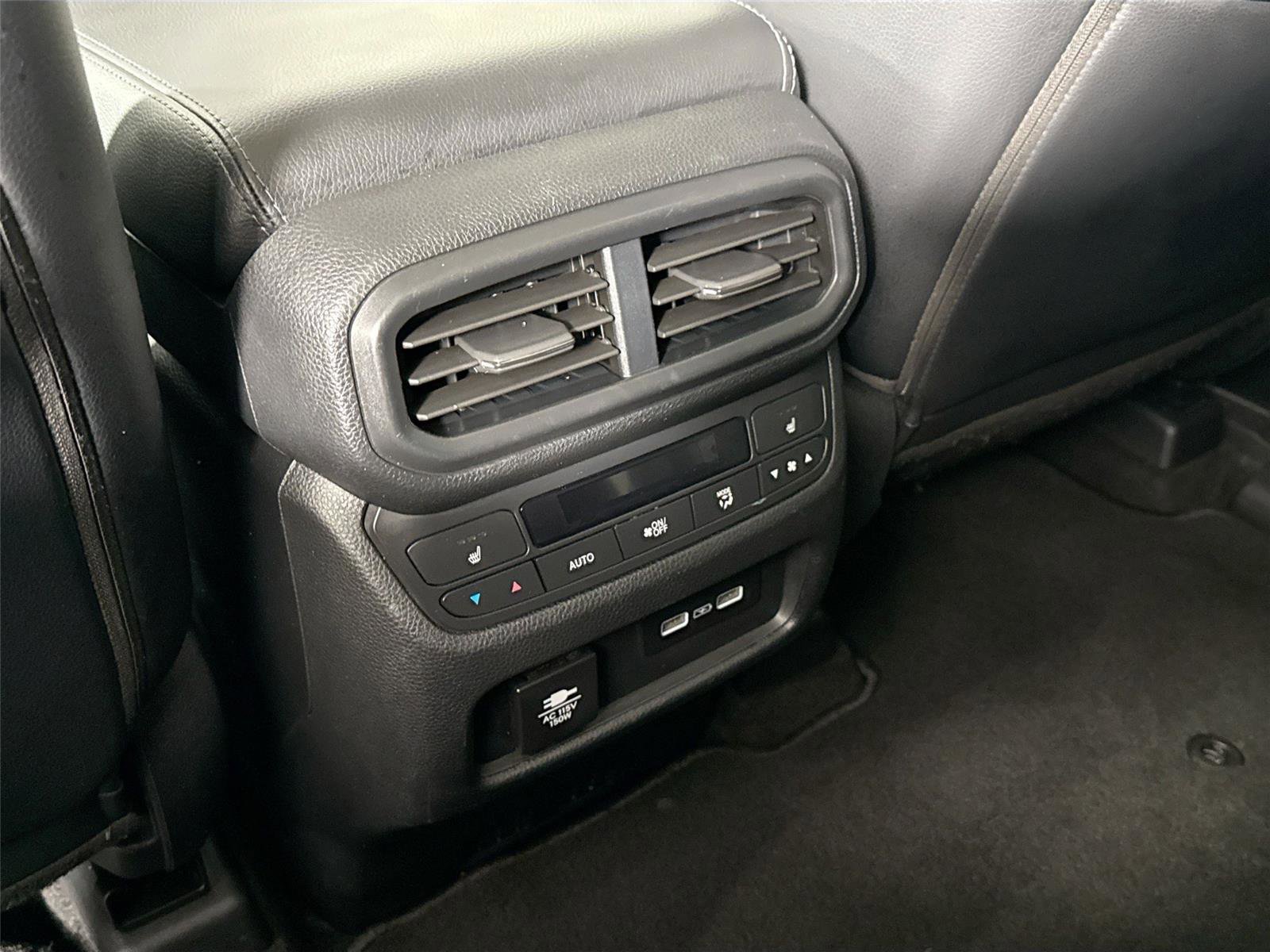 Used 2023 Honda Pilot Elite image 39