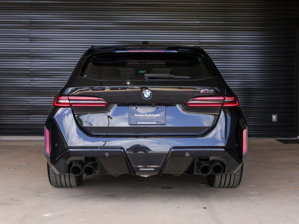 Used 2026 BMW M5 Touring AWD/4WD image 6