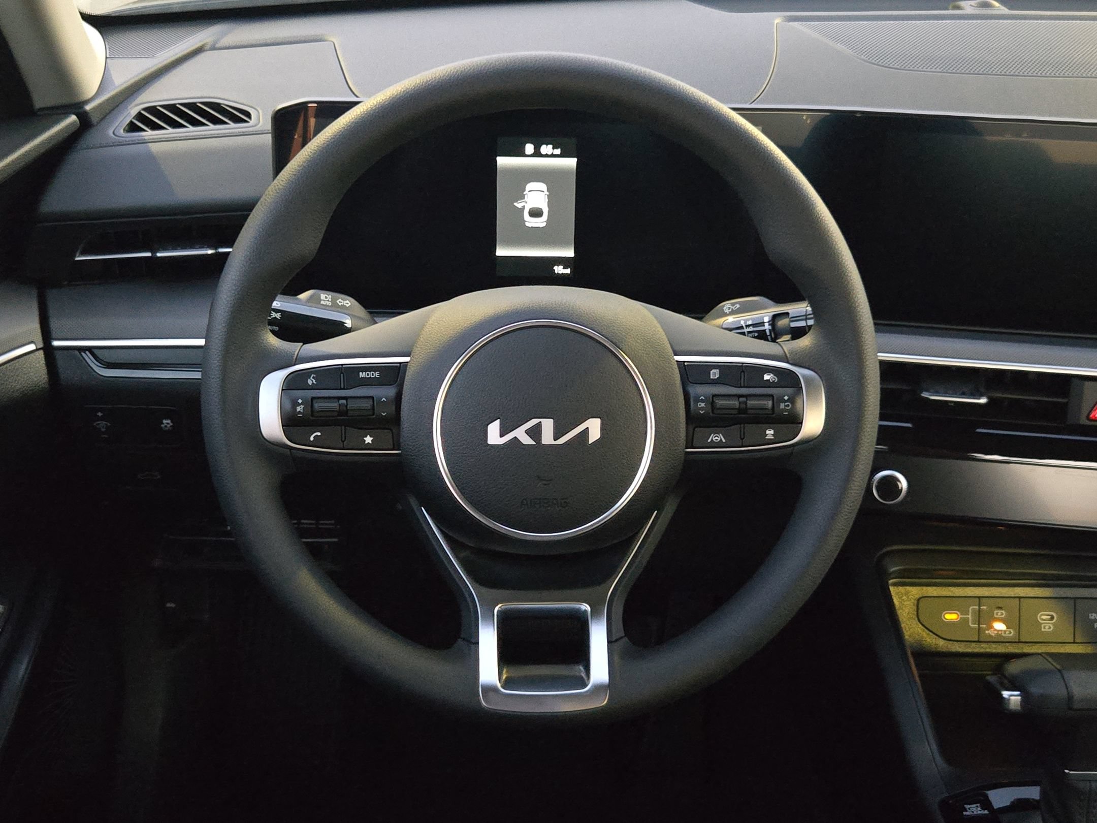New 2026 Kia K5 LXS FWD image 18