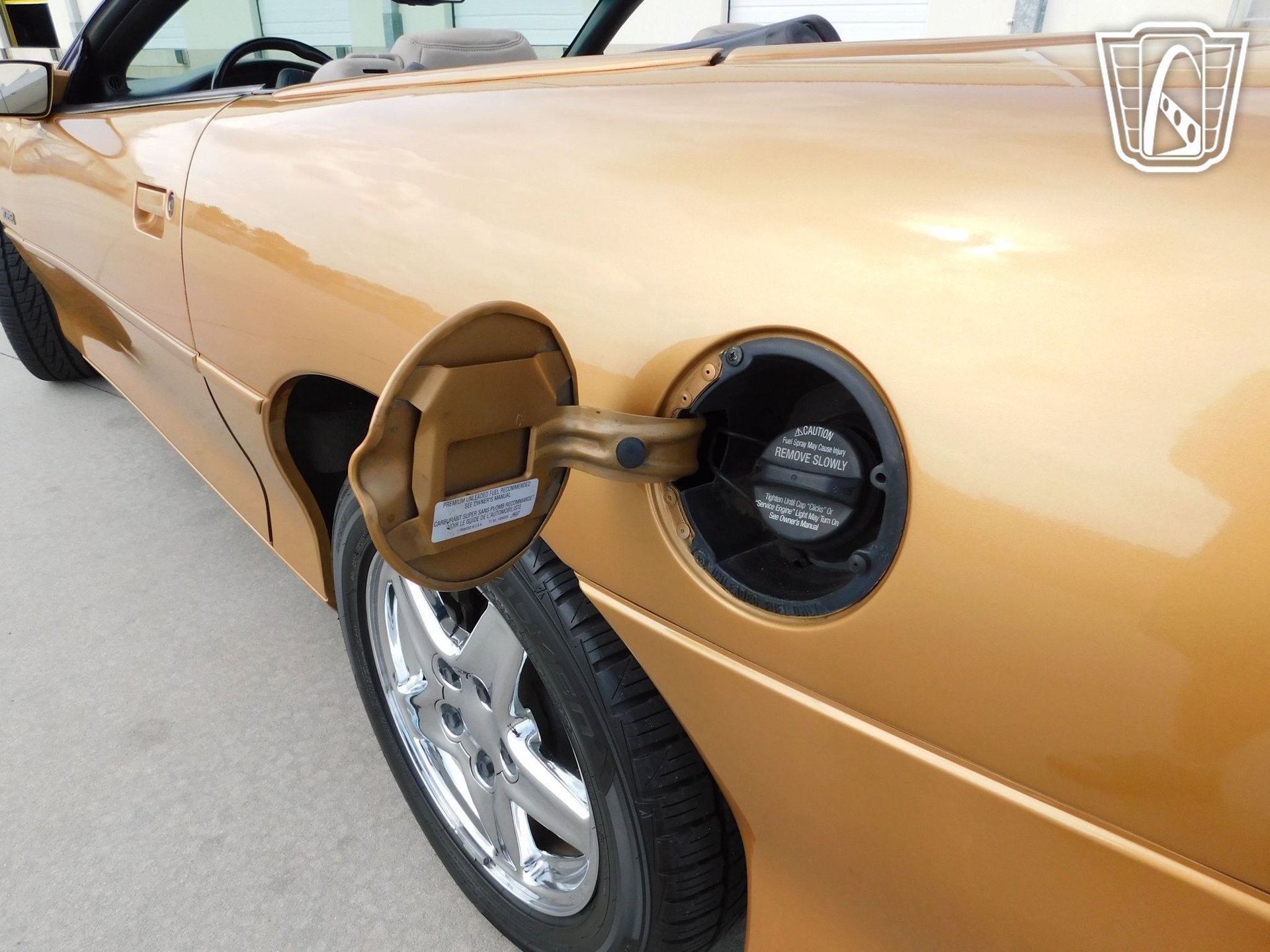 Used 1998 Chevrolet Camaro Z28 RWD image 28