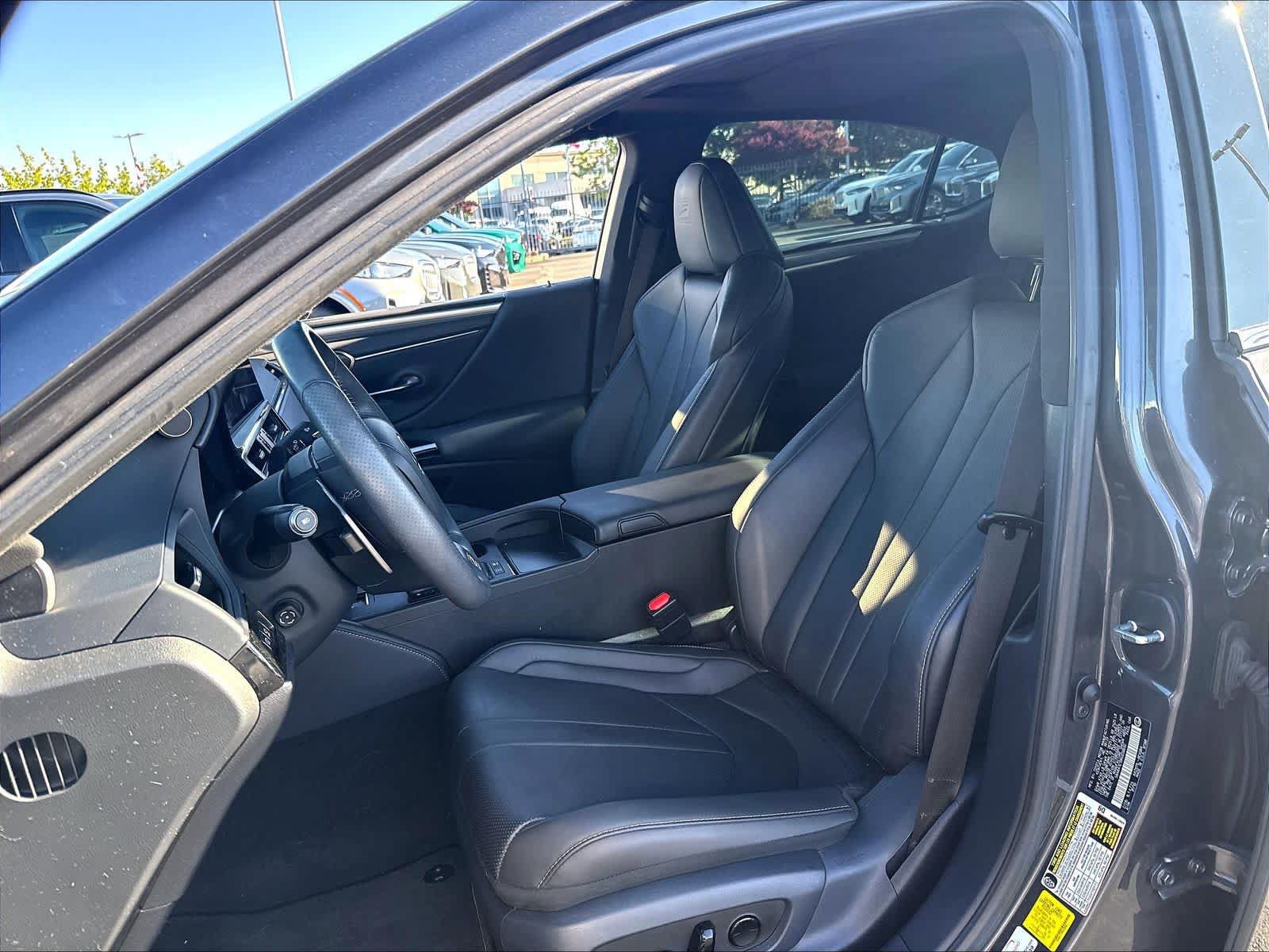 Used 2024 Lexus ES 300h F Sport w/ Accessory Package (Z1) FWD image 22