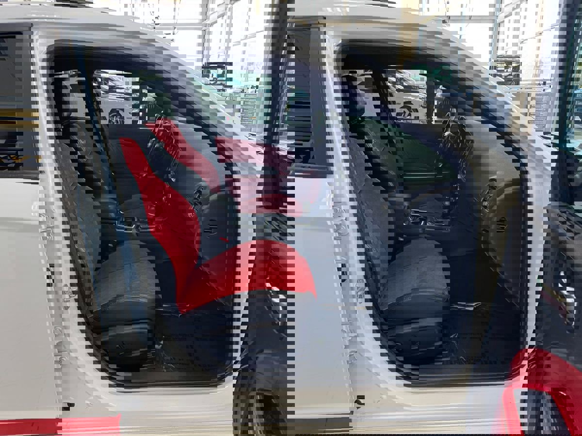 Used 2015 Dodge Charger R/T RWD image 20