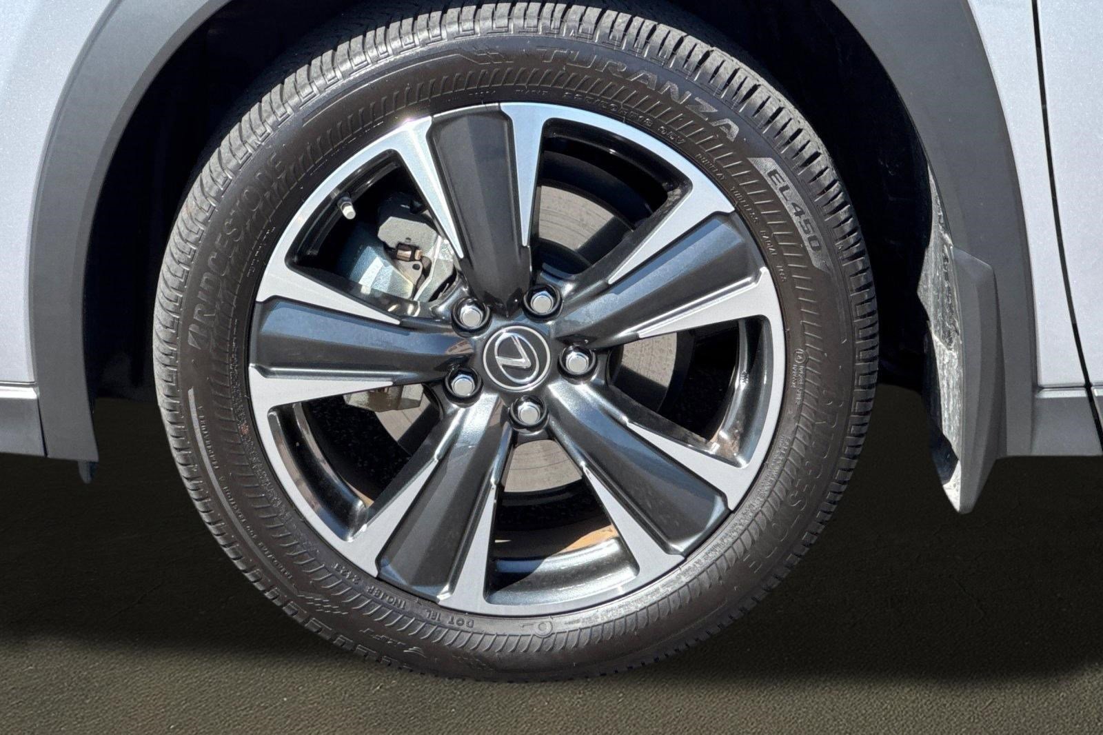 Used 2024 Lexus UX 250h FWD image 13