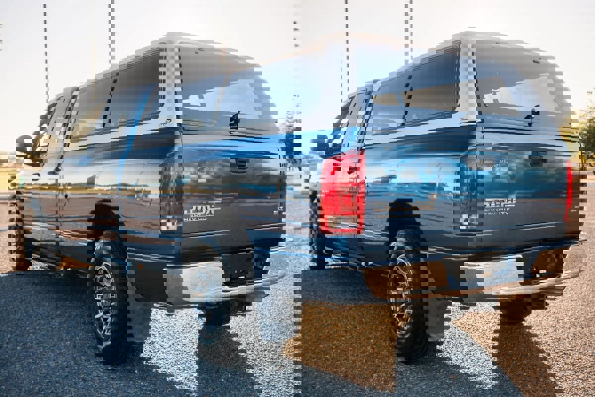 Used 2004 Dodge Ram 2500 Truck SLT w/ Trailer Tow Group image 7