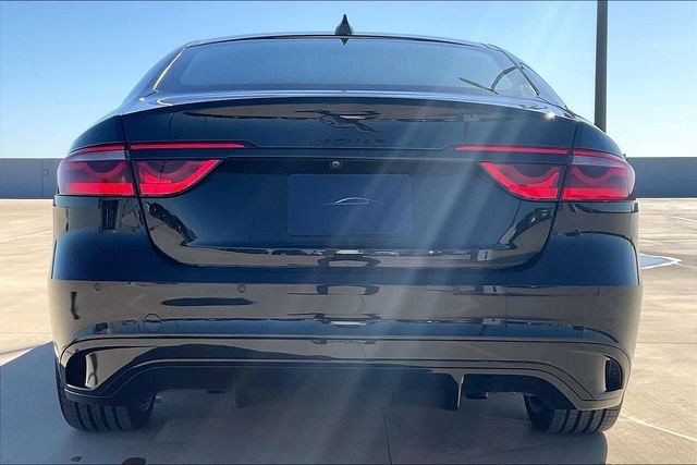 New 2024 Jaguar XF R-Dynamic SE image 4