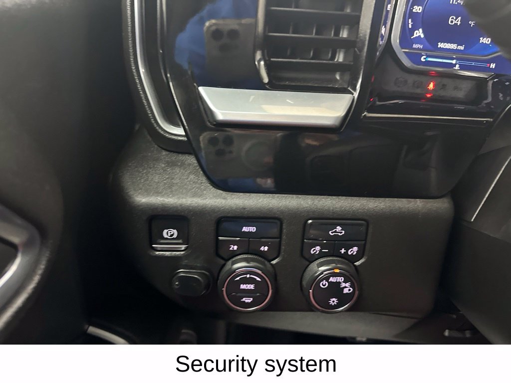 Used 2022 Chevrolet Silverado 1500 LT AWD/4WD image 41