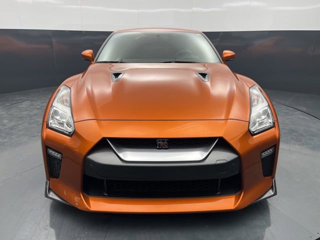 Used 2017 Nissan GT-R Premium AWD/4WD image 2
