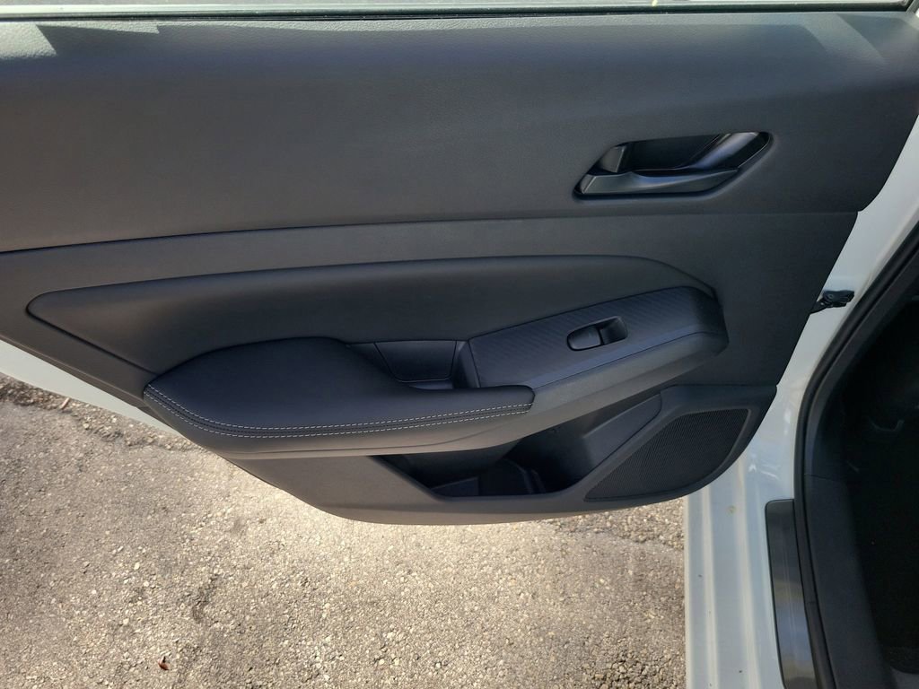 Used 2025 Nissan Altima 2.5 SV w/ SV Special Edition Package image 11