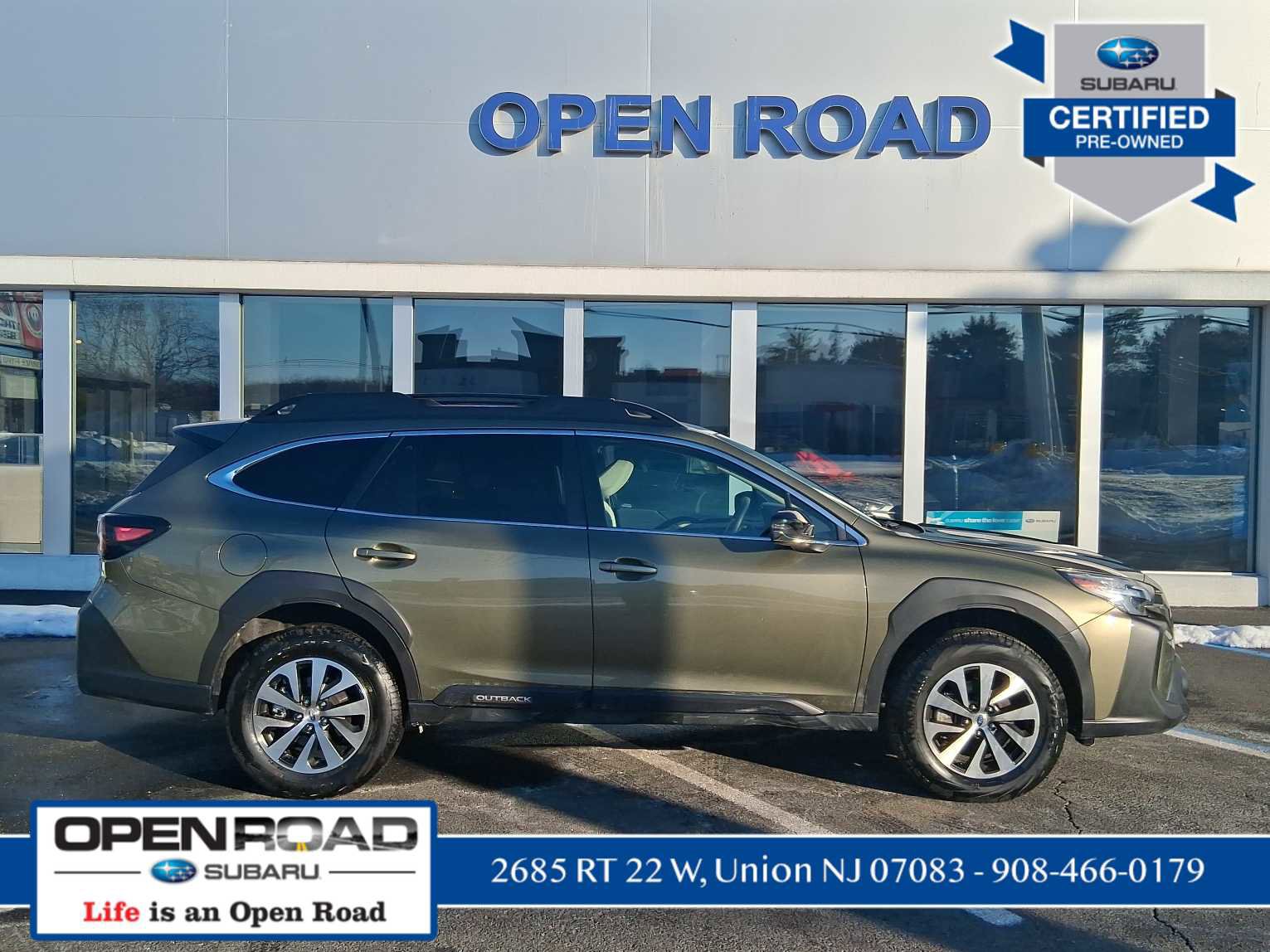 Used 2025 Subaru Outback Premium AWD/4WD image 4