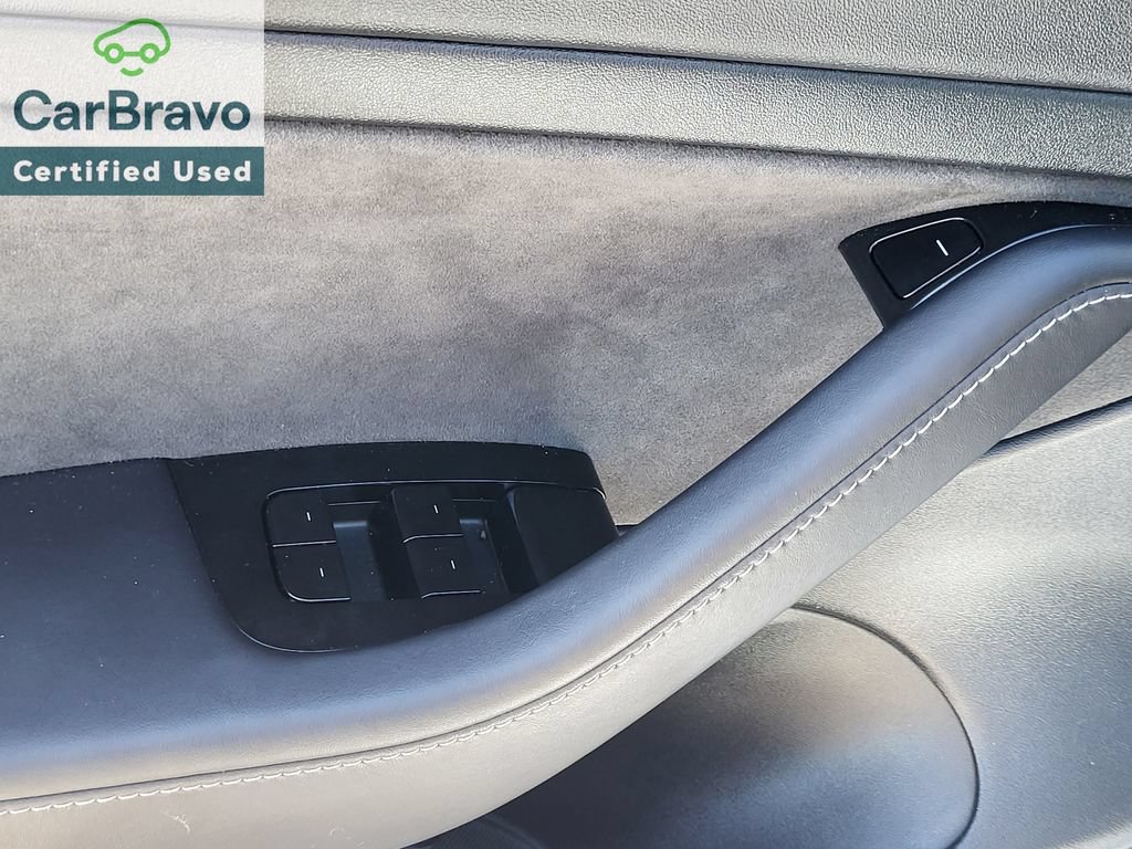 Used 2020 Tesla Model 3 Standard Range Plus RWD image 9