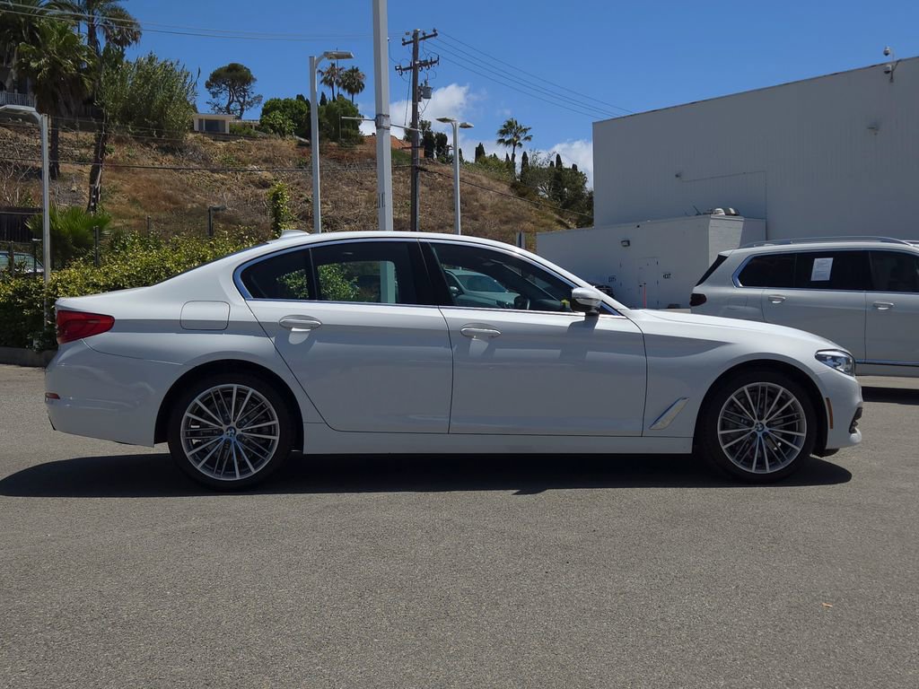 Used 2020 BMW 530i w/ Convenience Package RWD image 3
