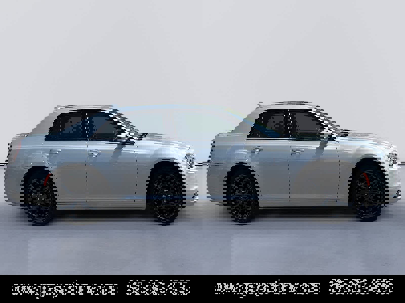 Used 2023 Chrysler 300 S w/ Comfort Group image 2