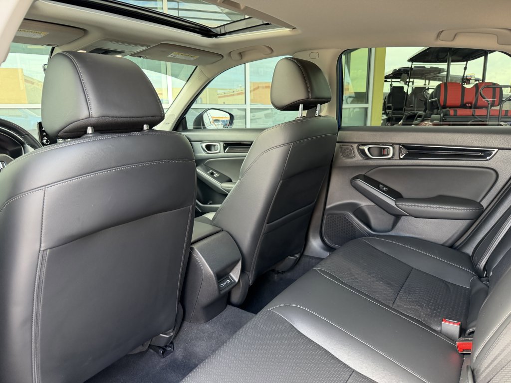 Used 2023 Honda Civic Touring image 34