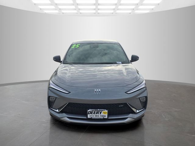 Used 2025 Buick Envista Sport Touring image 3