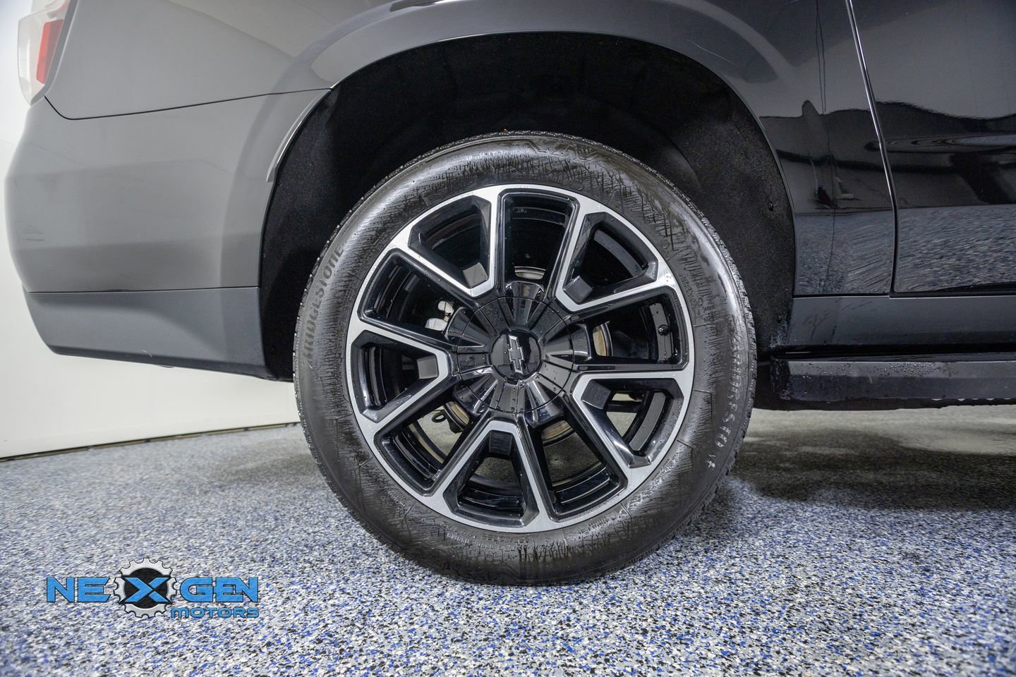 Used 2024 Chevrolet Suburban RST w/ Luxury Package AWD/4WD image 47