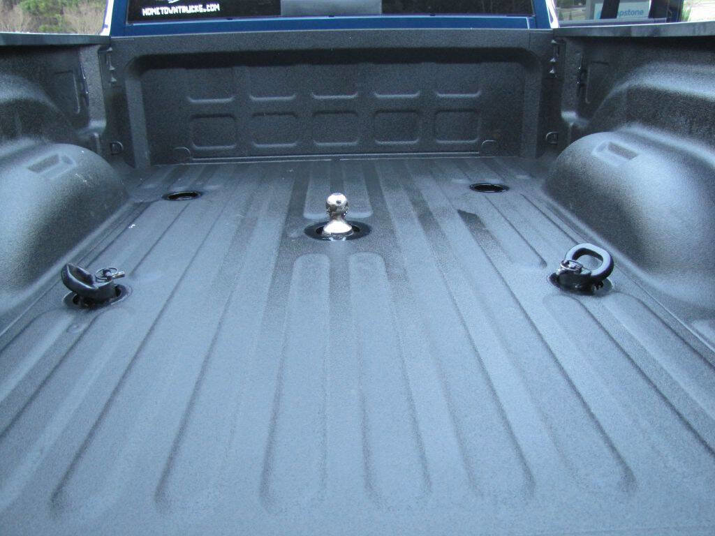 Used 2024 RAM 2500 Lone Star w/ Night Edition image 31