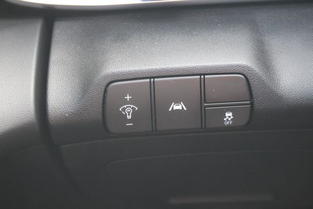 Used 2023 Hyundai Elantra SEL FWD image 16
