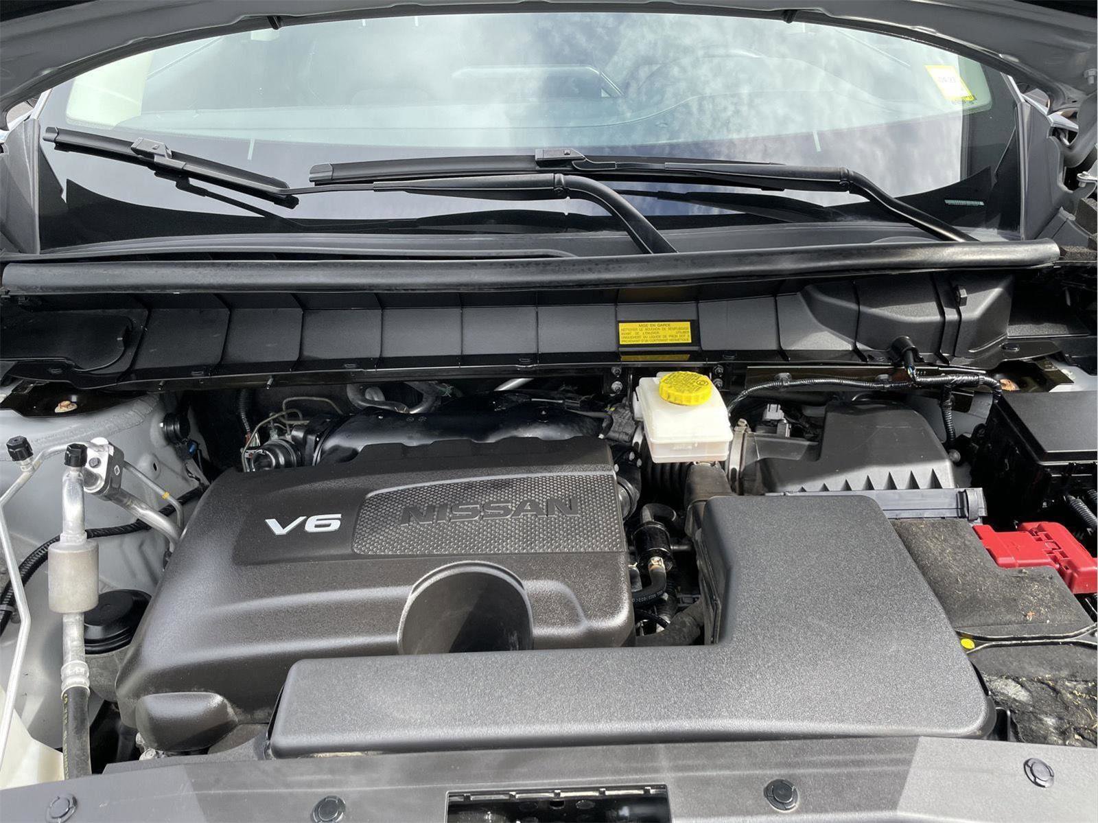 Used 2022 Nissan Pathfinder SL AWD/4WD image 12