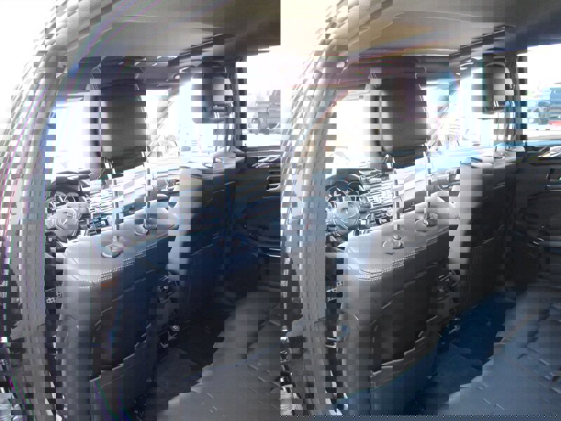 Used 2014 Mercedes-Benz E 350 Sedan image 18