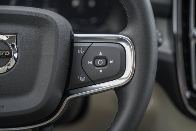 New 2026 Volvo XC40 B5 Ultra w/ Climate Package AWD/4WD image 30