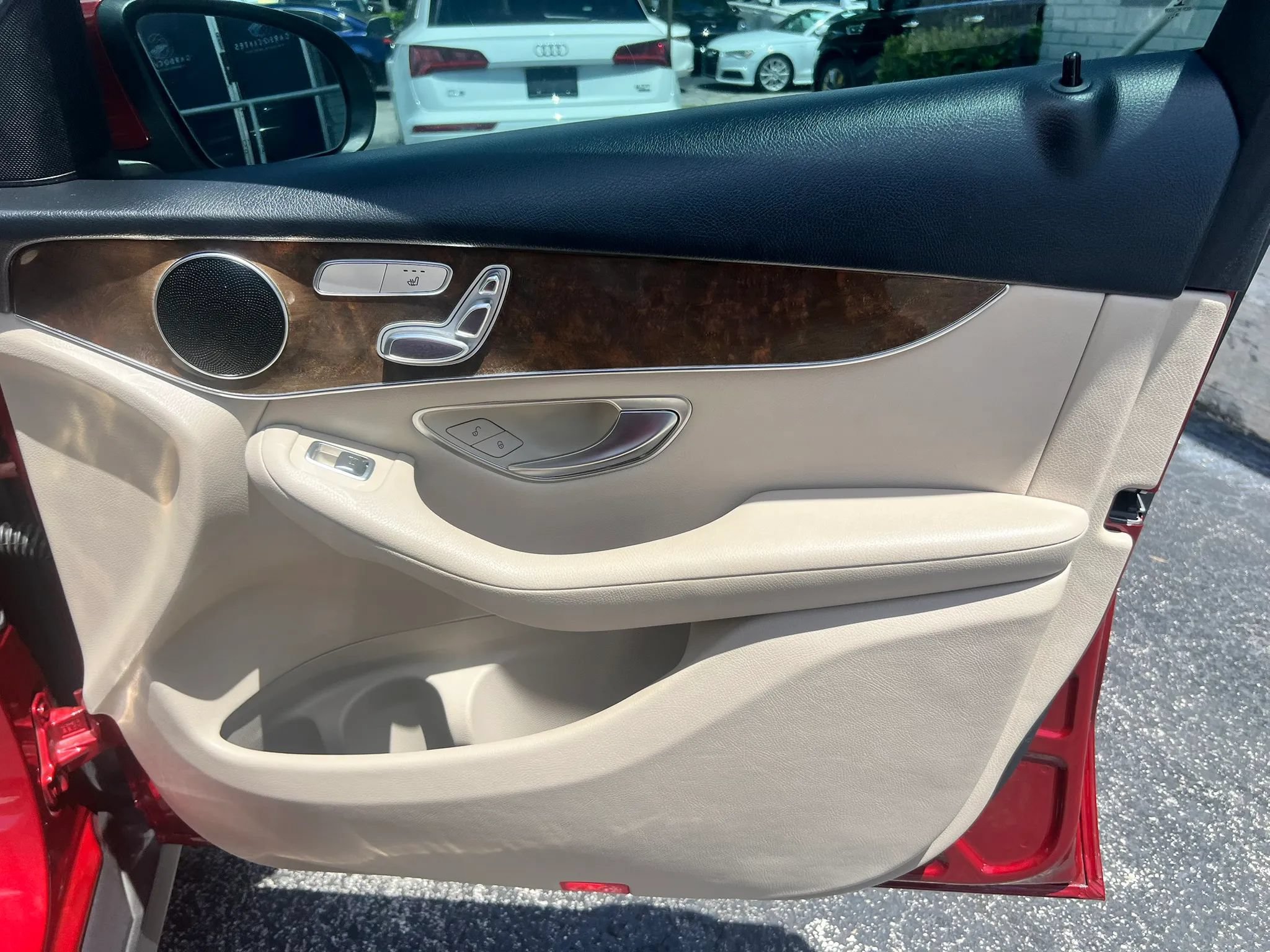 Used 2019 Mercedes-Benz GLC 300 image 38