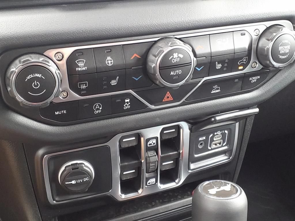New 2024 Jeep Wrangler Unlimited Sahara w/ Technology Group AWD/4WD image 9