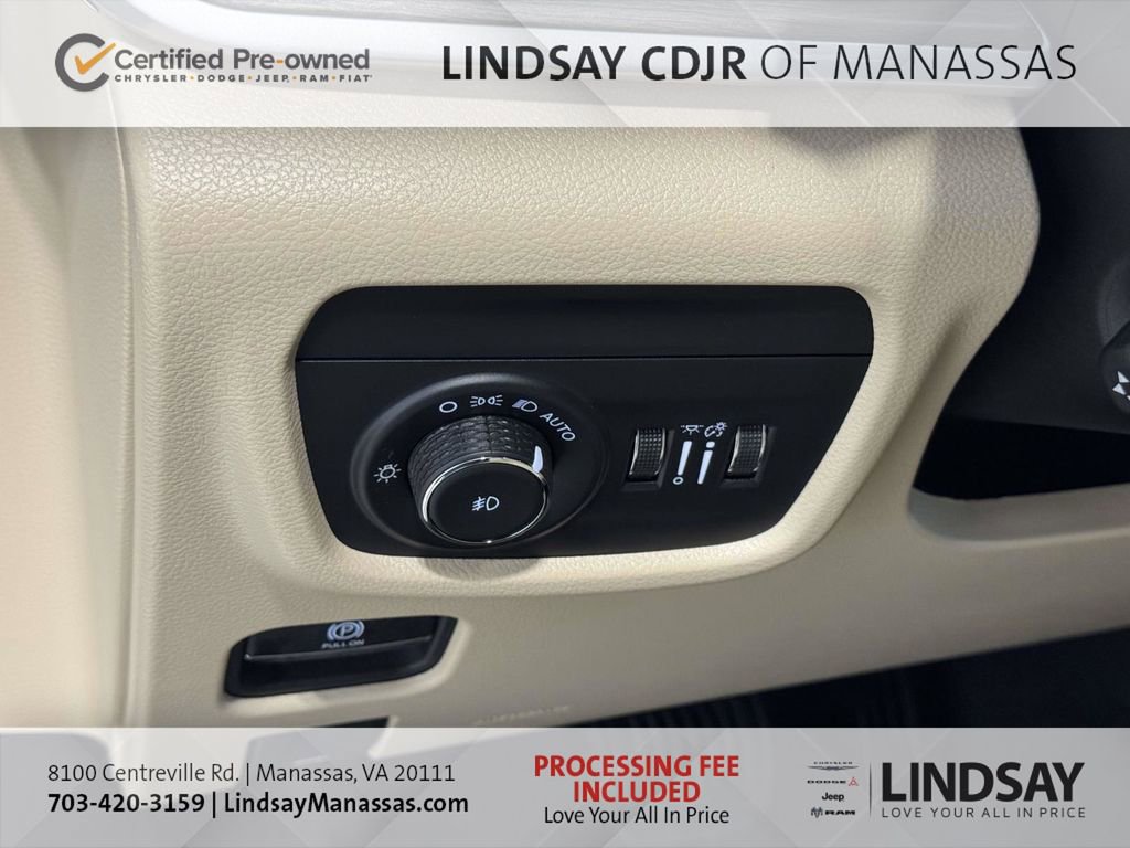 Certified 2025 Jeep Grand Cherokee L Limited w/ Luxury Tech Group II AWD/4WD image 30