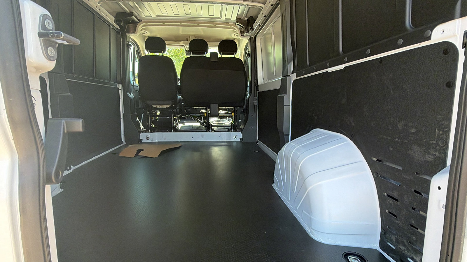 New 2026 RAM ProMaster 1500 w/ Convenience Group FWD image 13