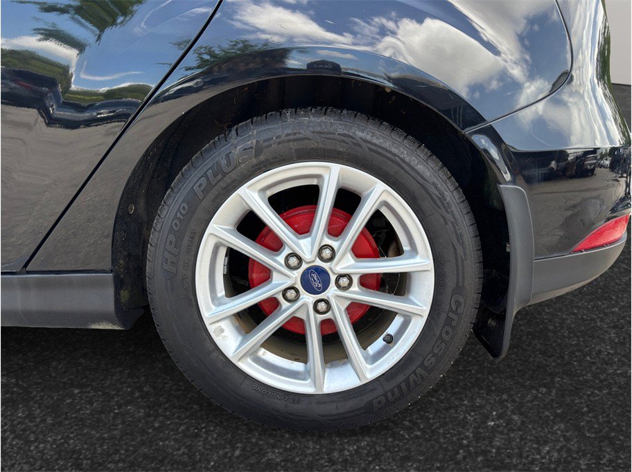 Used 2016 Ford Focus SE FWD image 13