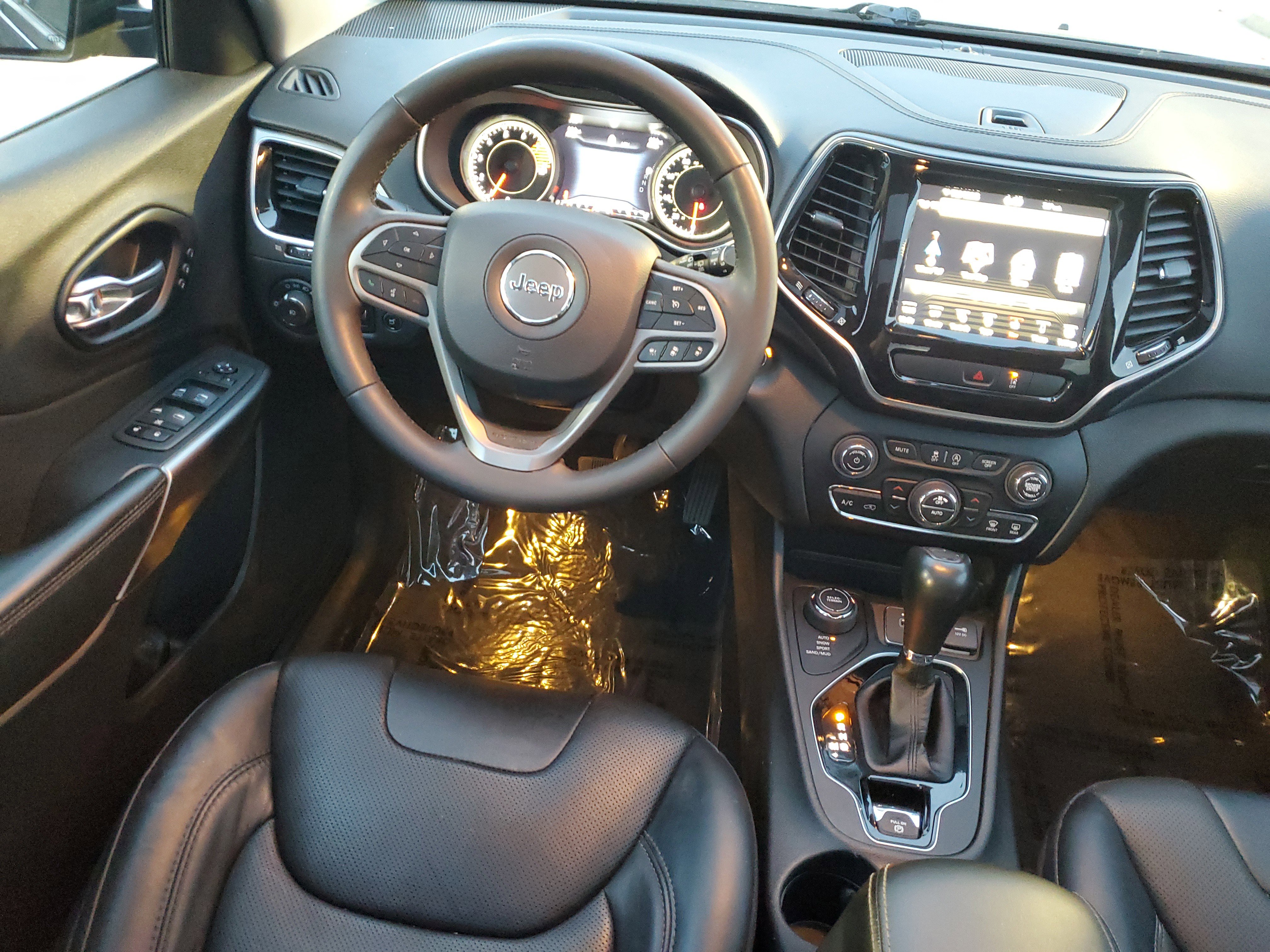 Used 2022 Jeep Cherokee Limited w/ Elite Package image 13