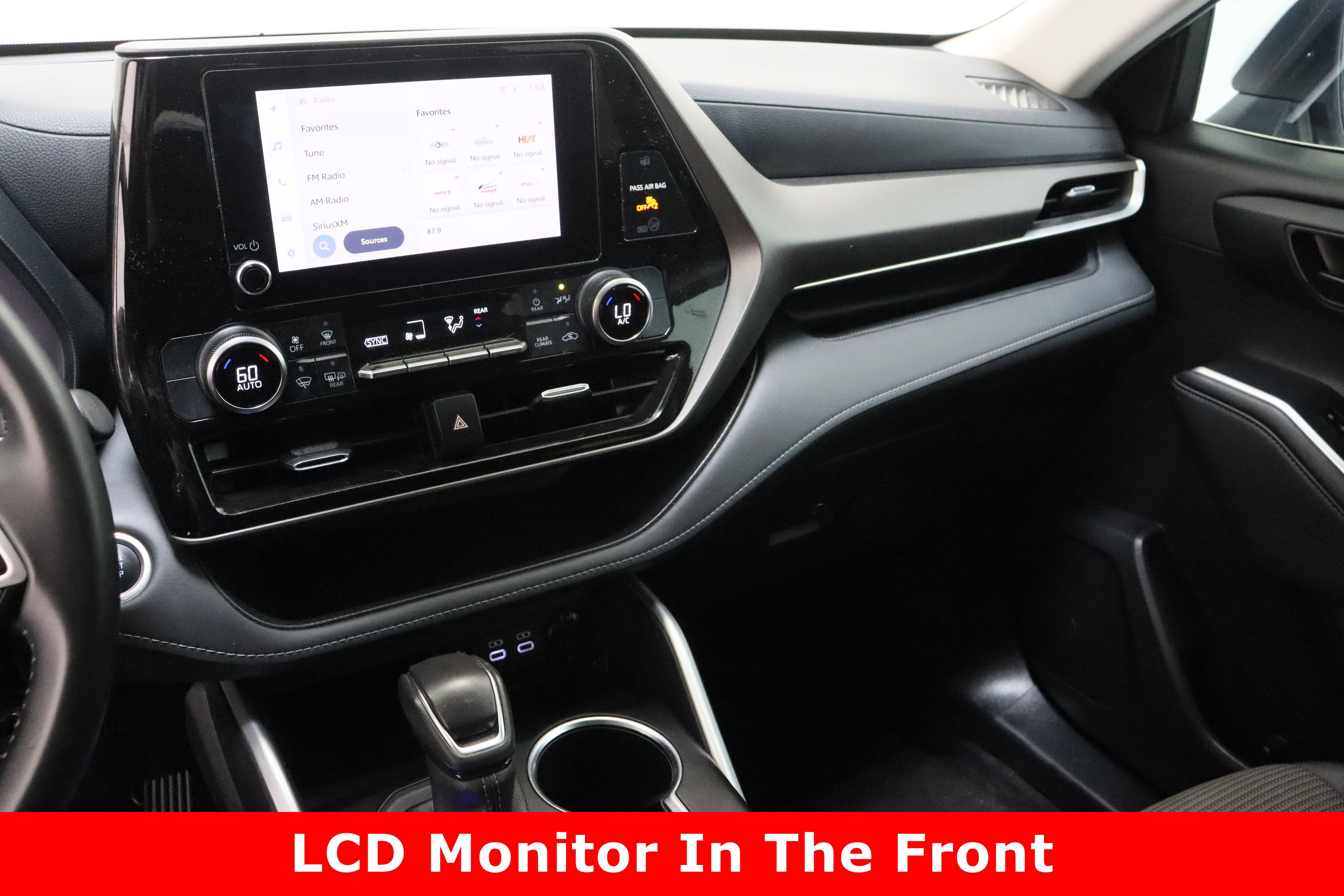 Used 2024 Toyota Highlander LE image 16