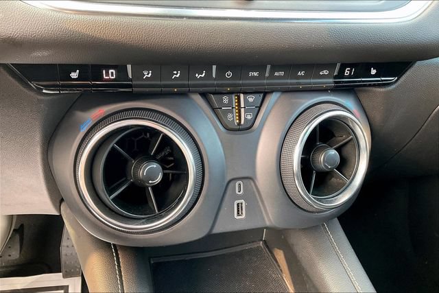 Used 2025 Chevrolet Blazer LT AWD/4WD image 32