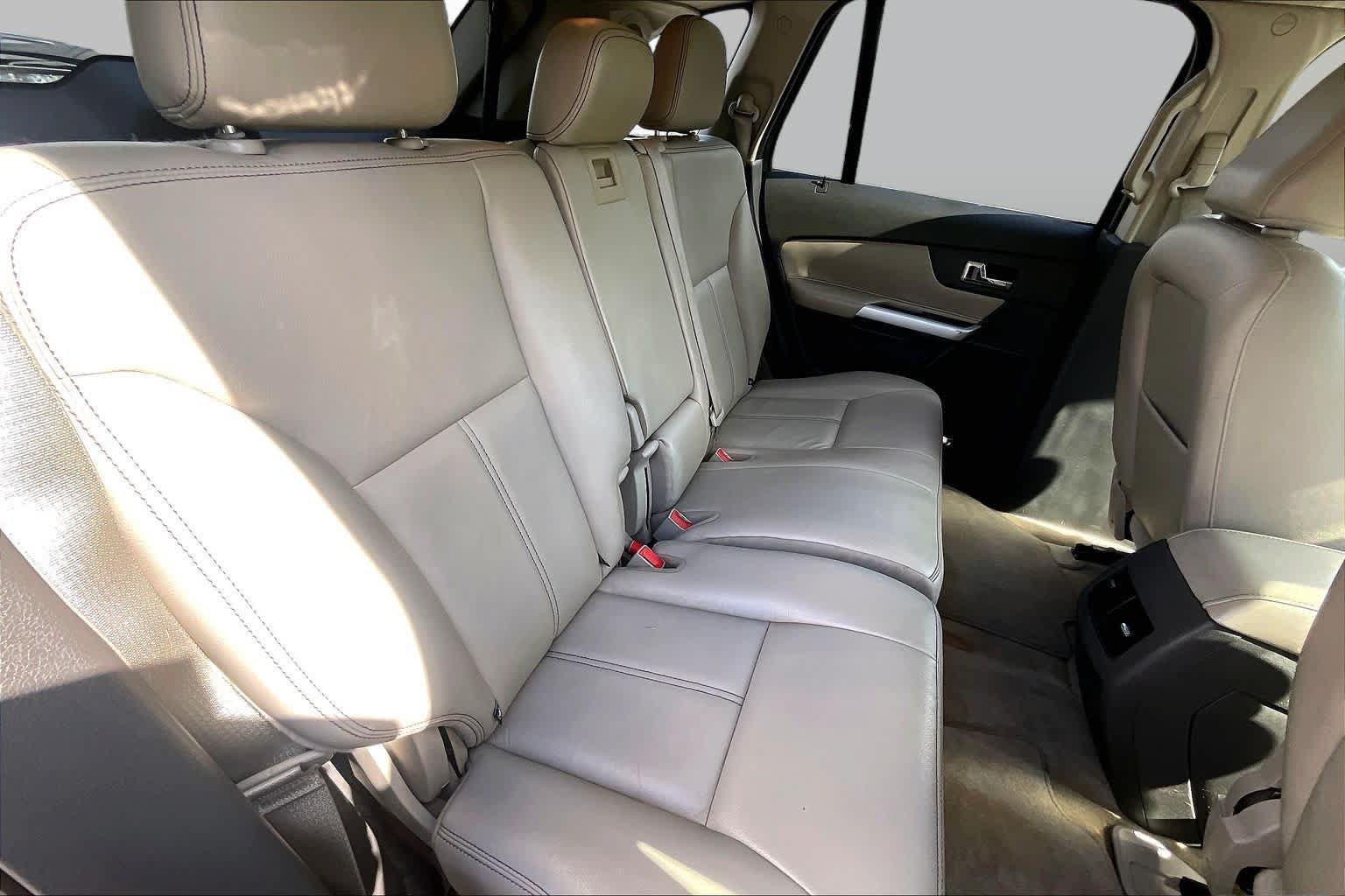 Used 2011 Ford Edge Limited w/ 302A Rapid Spec Order Code FWD image 18