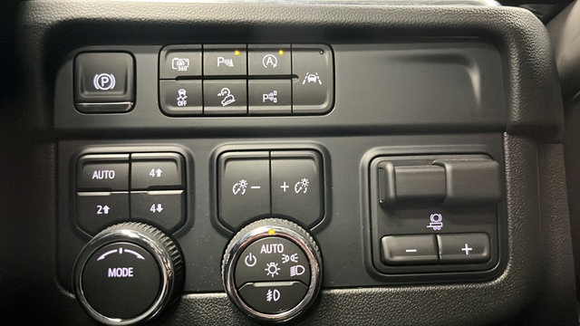 Used 2026 Chevrolet Tahoe RST w/ Comfort Package AWD/4WD image 34