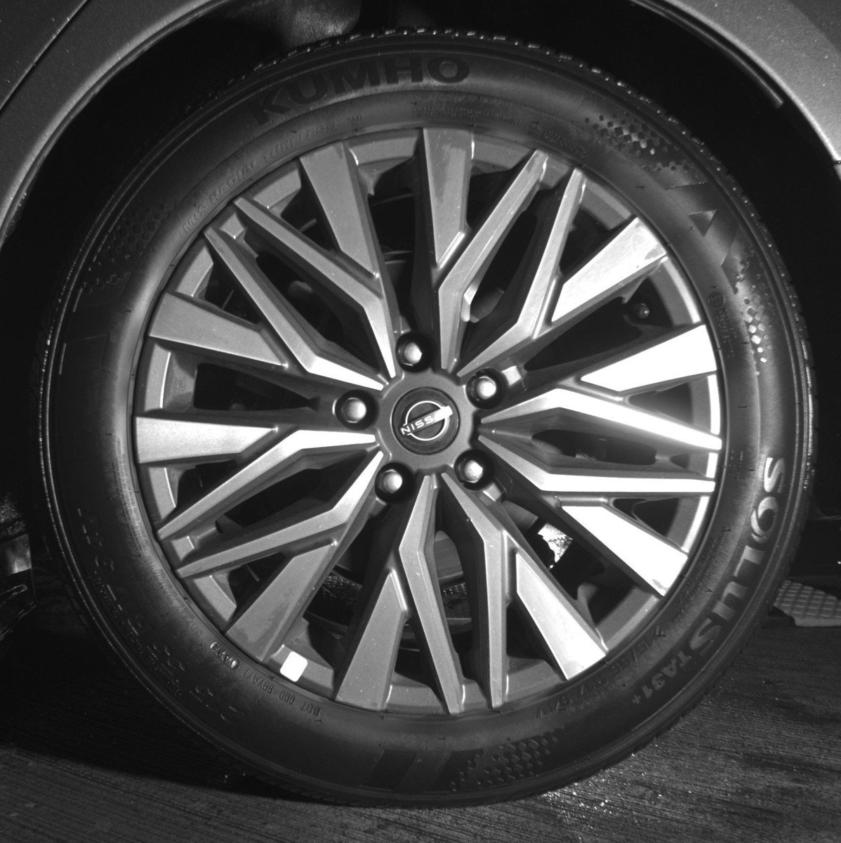 Used 2025 Nissan Altima 2.5 SV image 14