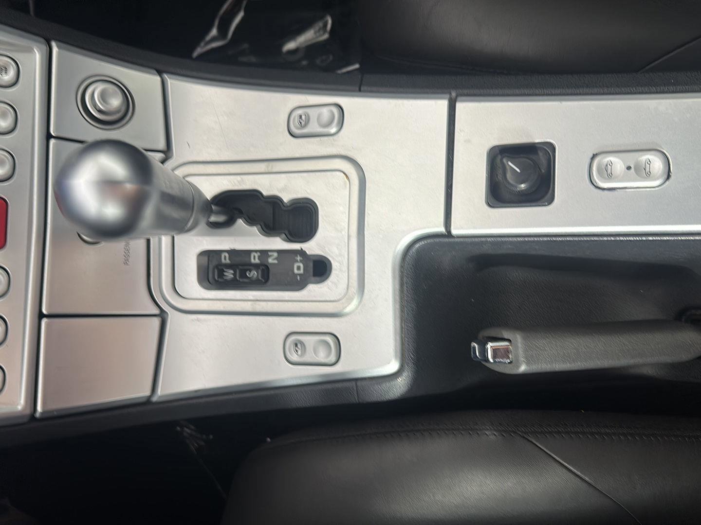 Used 2005 Chrysler Crossfire Limited RWD image 11