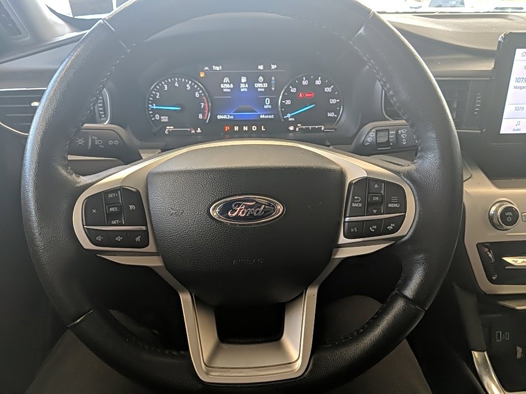 Certified 2022 Ford Explorer XLT w/ Equipment Group 202A image 16