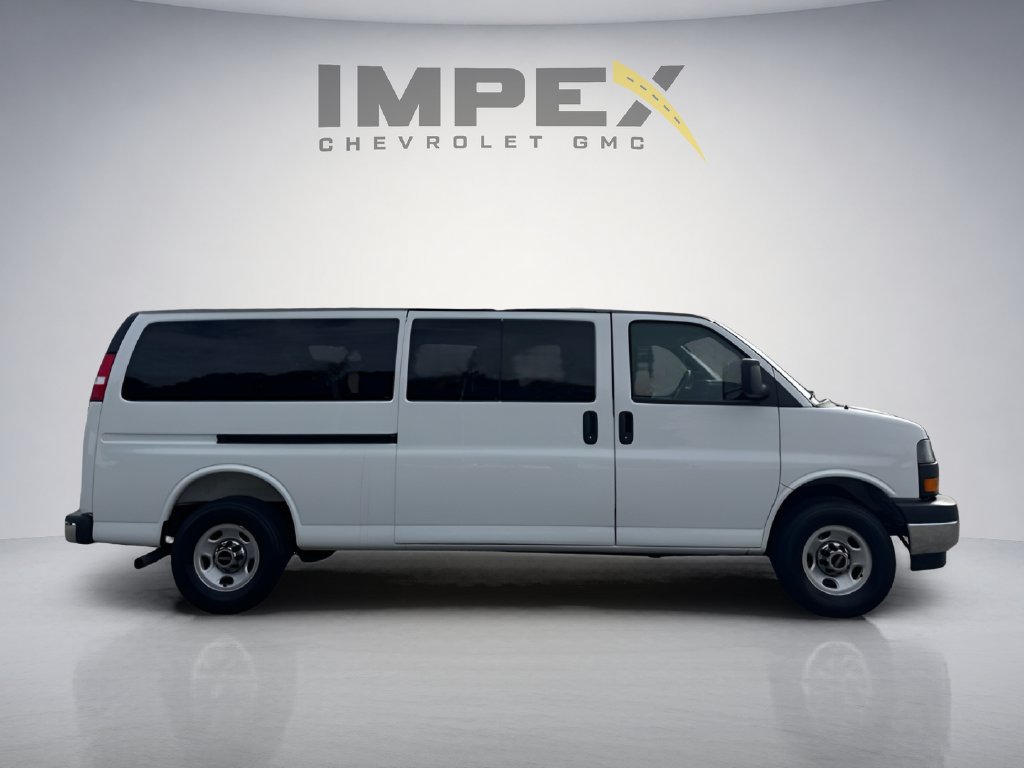 Used 2025 GMC Savana 3500 LT w/ LT Preferred Equipment Group RWD image 12