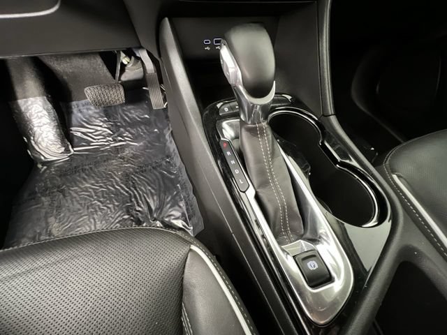 Certified 2024 Buick Encore GX Avenir AWD/4WD image 15