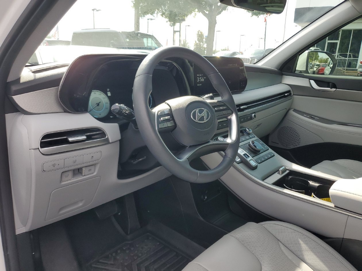 Used 2024 Hyundai Palisade SEL w/ Premium Package AWD/4WD image 19