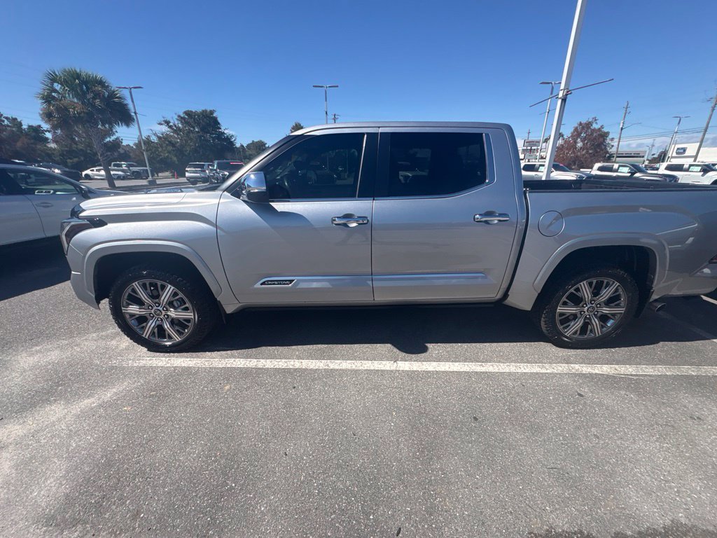 Used 2024 Toyota Tundra Capstone AWD/4WD image 4