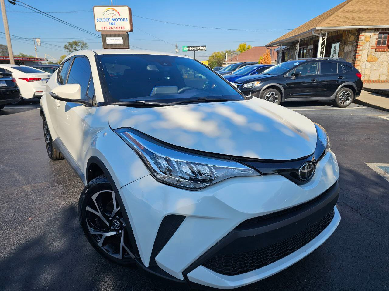 Used 2020 Toyota C-HR XLE image 7