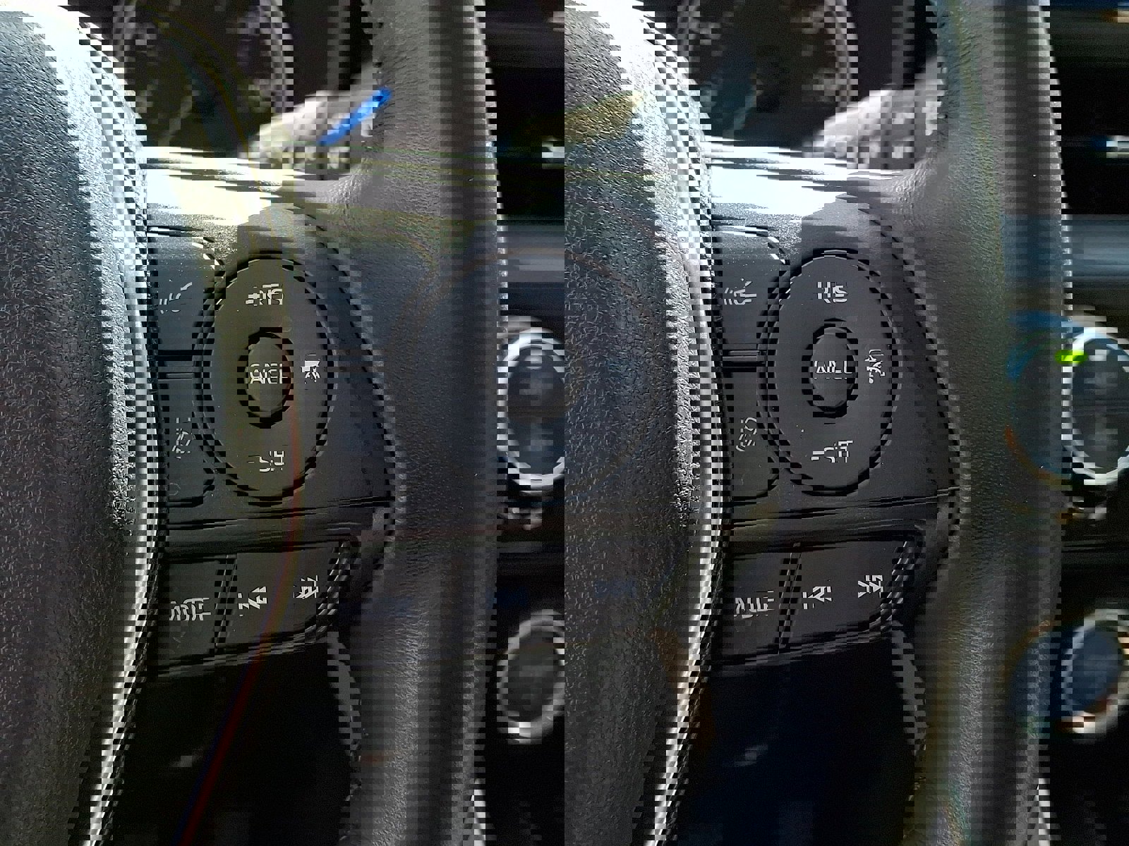 Certified 2021 Toyota Venza LE image 17