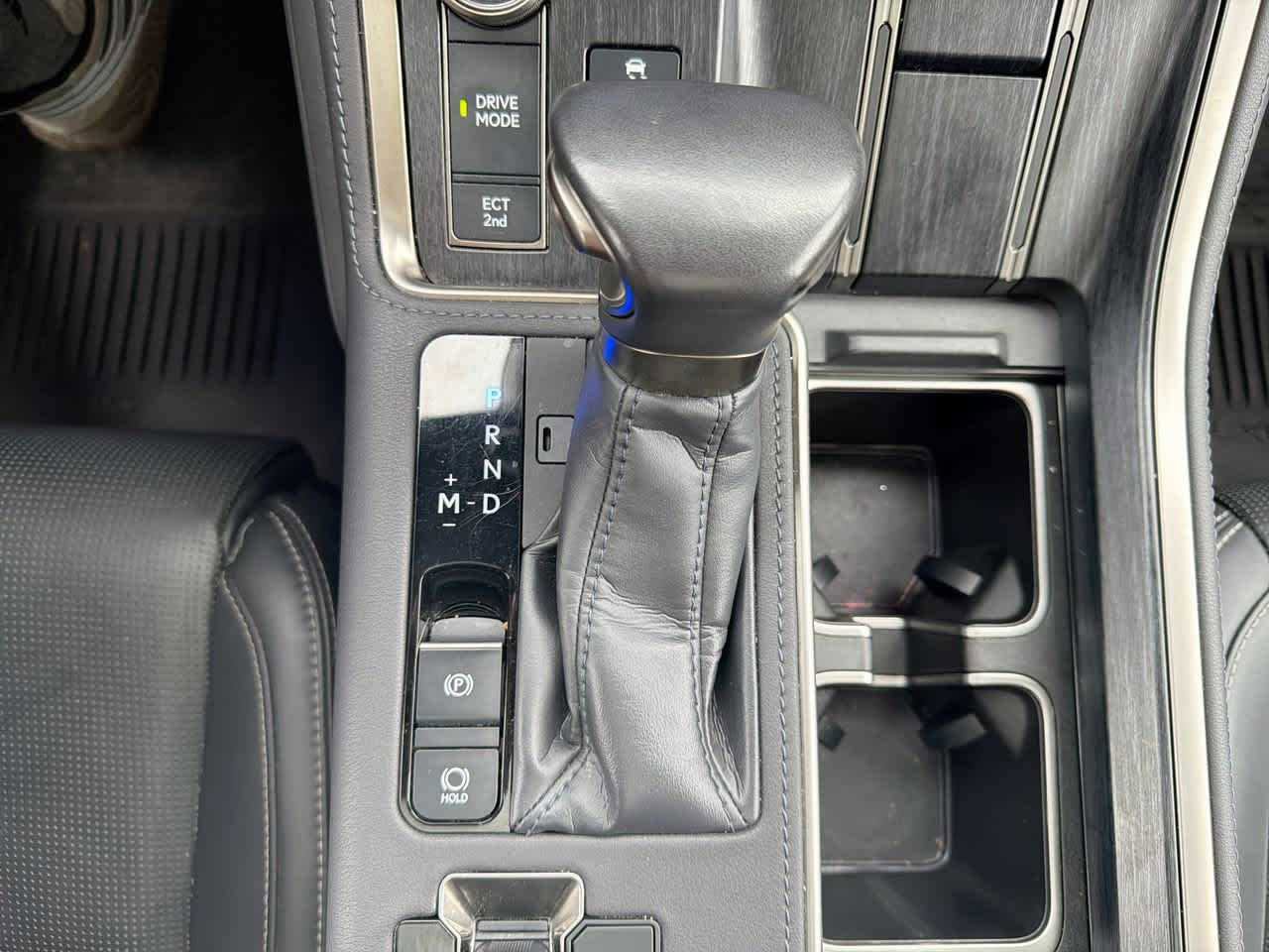 Used 2024 Lexus GX 550 w/ Cold Area Package image 28